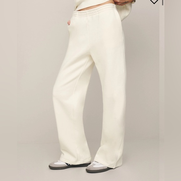 NWT! Reformation Wide Legged Sweatpant in Vintage White XS - Picture 3 of 6